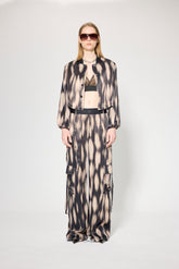 KURZE BOMBERJACKE AUS SATIN