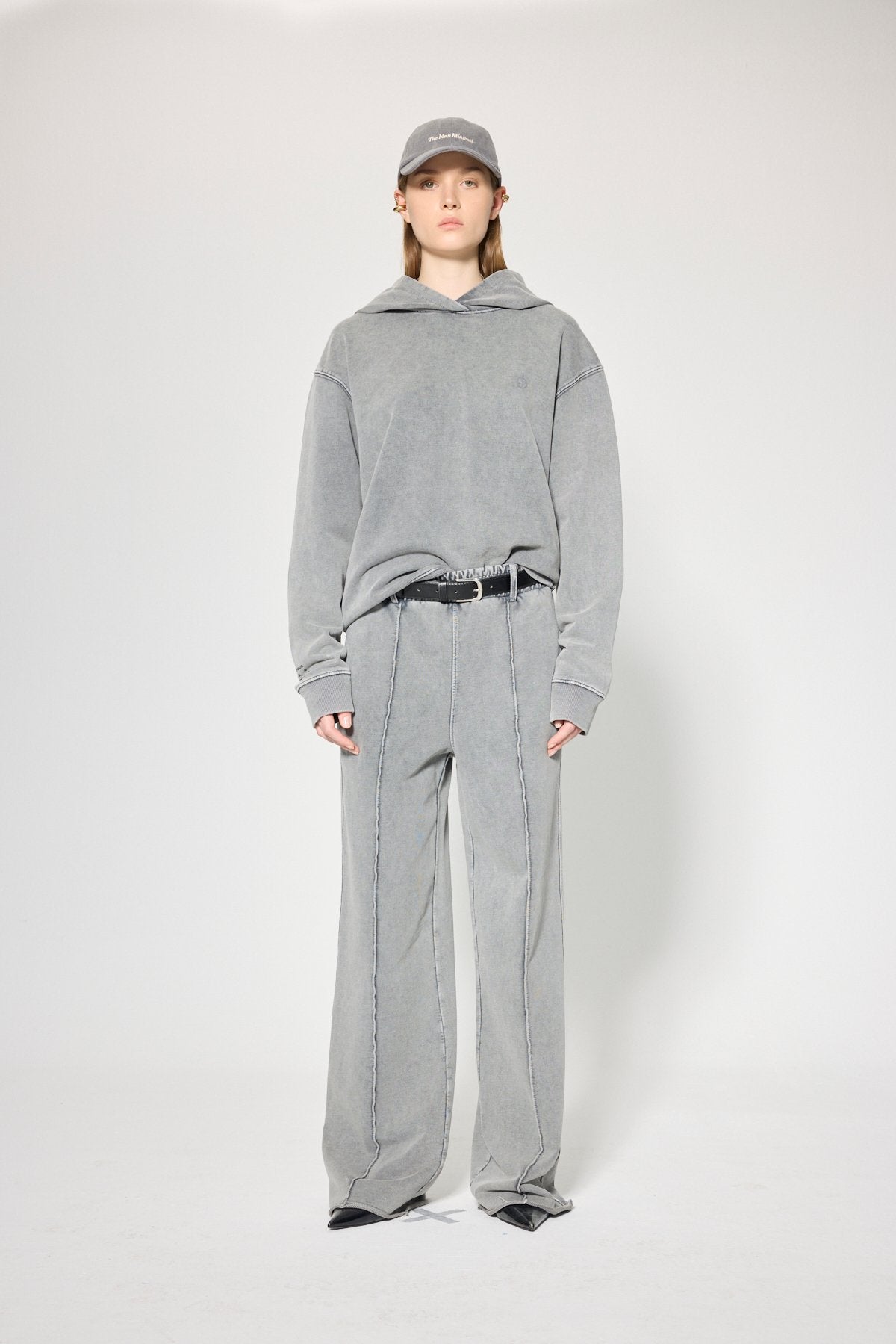 SWEATSHIRT MIT KAPUZE