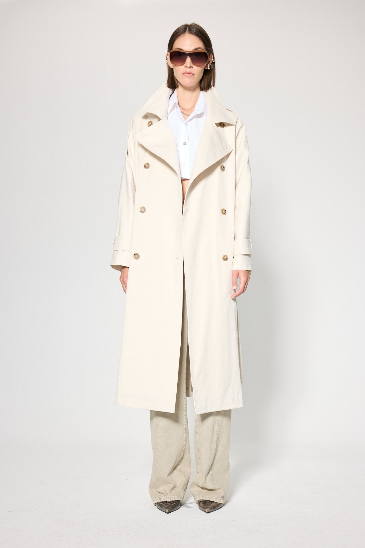 ZWEIREIHIGER TRENCHCOAT MIT VERSCHLUSS
